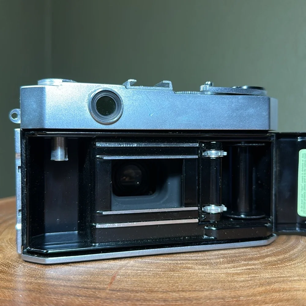 PETRI 2.8 Color Corrected Camera ❌❌FOR PARTS/DISPLAY - READ DESC!❌❌